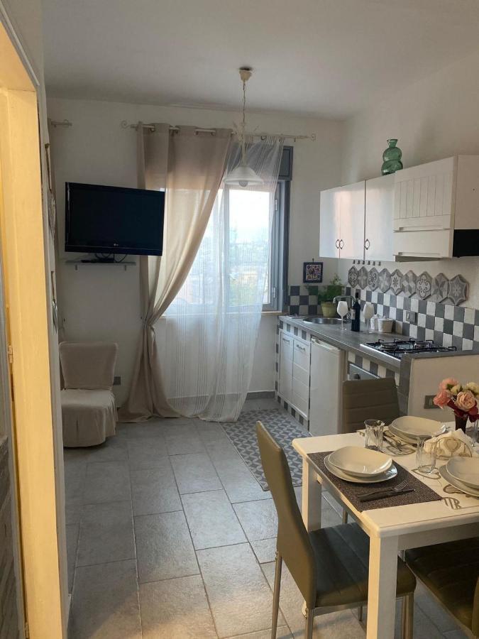 Halley House Mondello Bagian luar foto